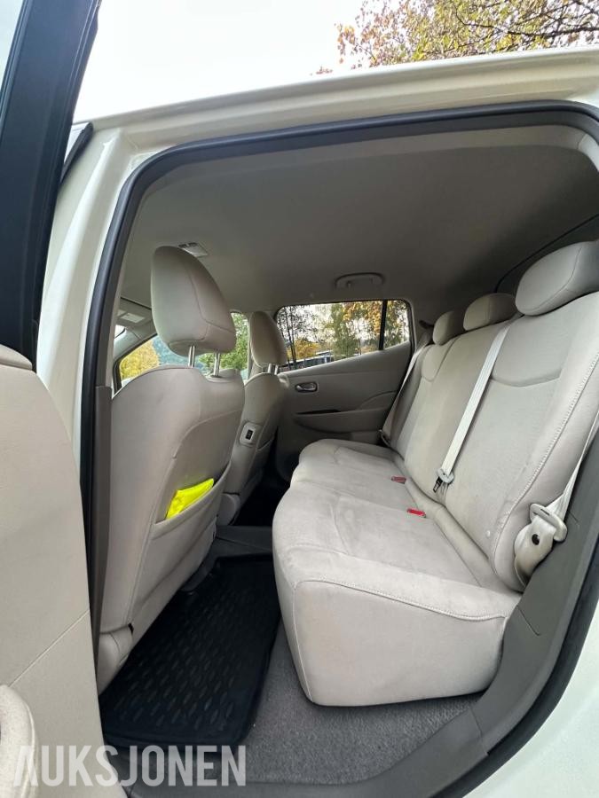 2013 Nissan Leaf Cruisekontroll, Ryggekamera, Navigasjon, S+V DEKK