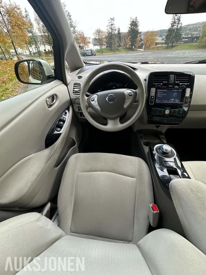 2013 Nissan Leaf Cruisekontroll, Ryggekamera, Navigasjon, S+V DEKK