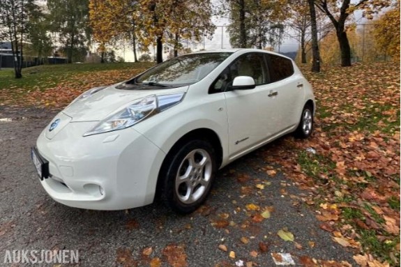 2013 Nissan Leaf Cruisekontroll, Ryggekamera, Navigasjon, S+V DEKK