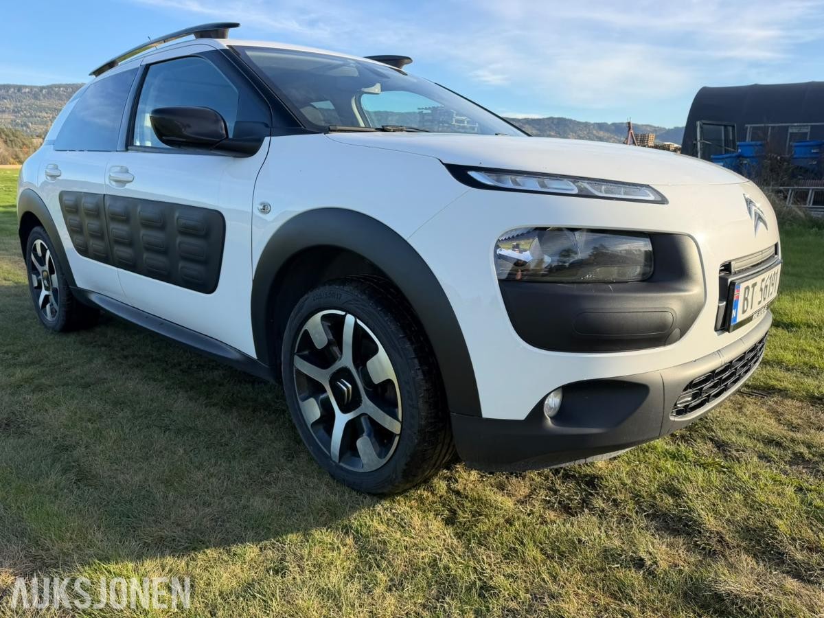 2017 CITROEN C4 CACTUS 1,2 82HK PURETECH NORDIC EDITION PANORAMATAK KAMERA