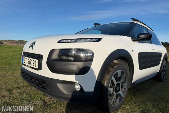 2017 CITROEN C4 CACTUS 1,2 82HK PURETECH NORDIC EDITION PANORAMATAK KAMERA