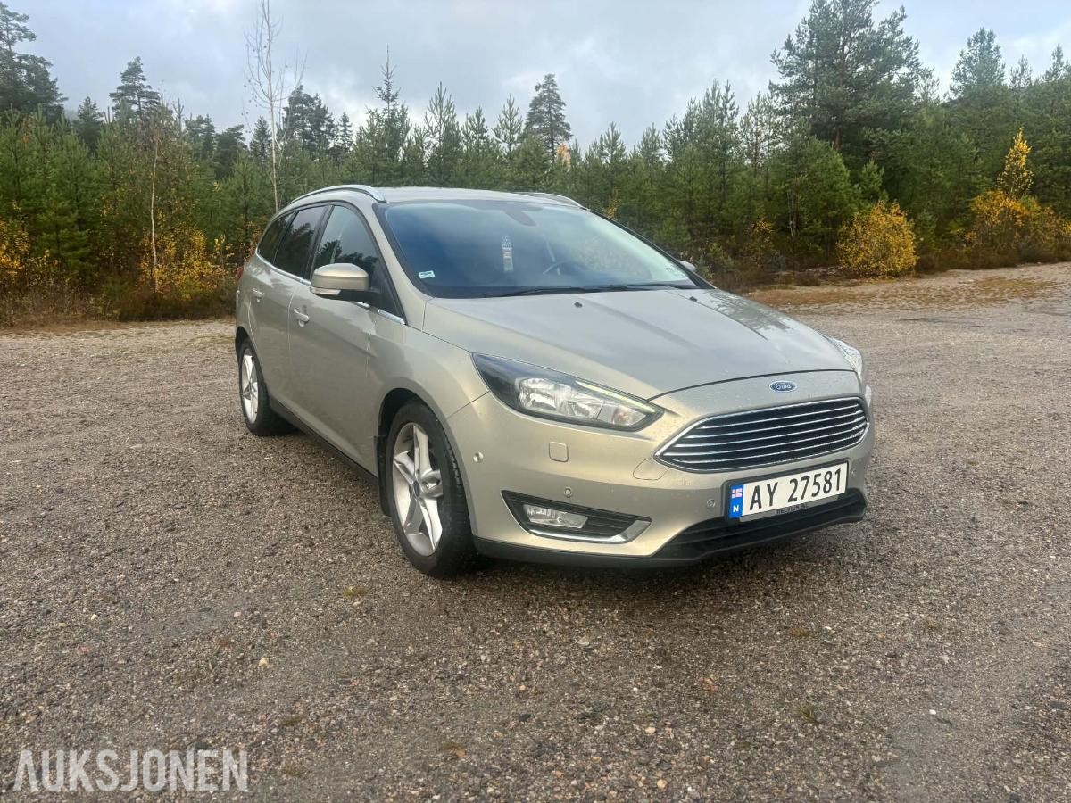 2015 Ford Focus, 1,0 EcoBoost 125hk Cruisekontroll, Navigasjon, S+V dekk