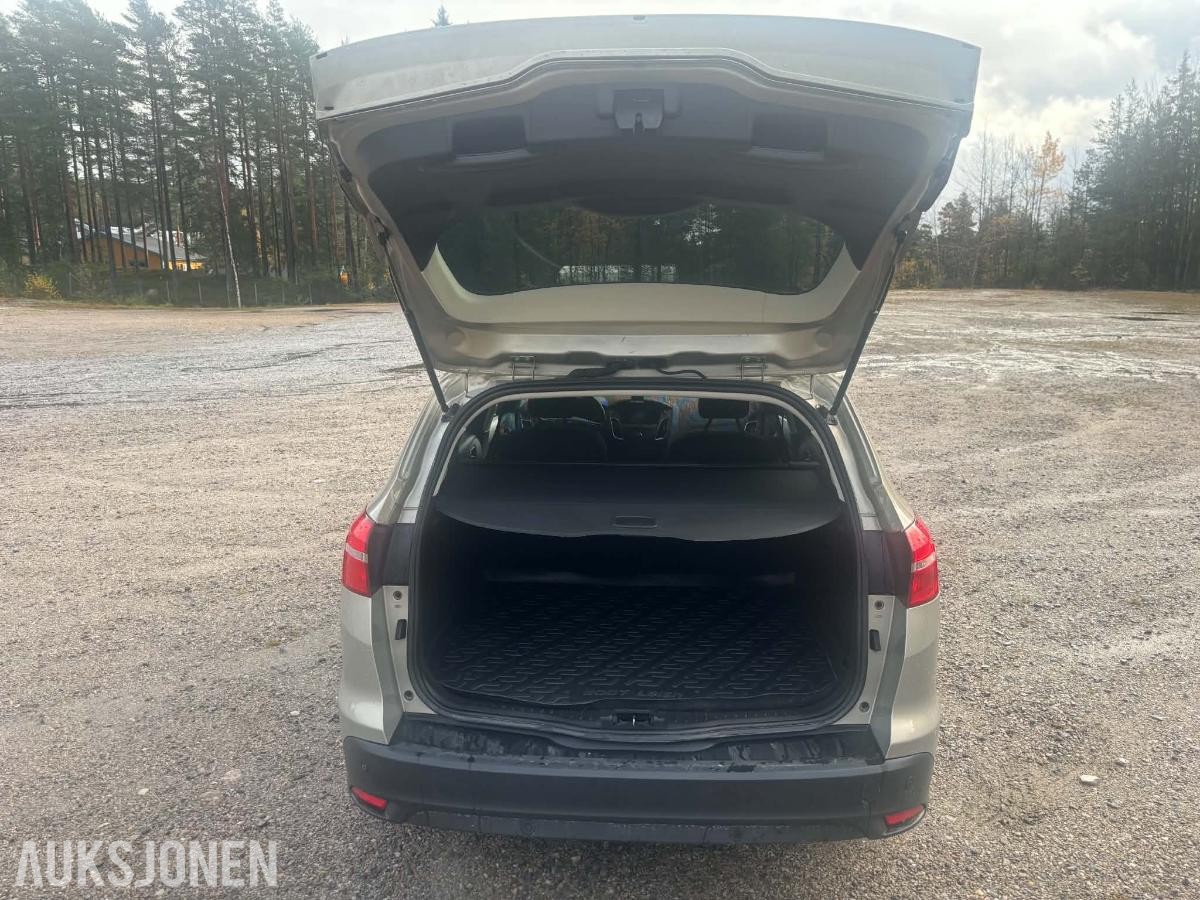 2015 Ford Focus, 1,0 EcoBoost 125hk Cruisekontroll, Navigasjon, S+V dekk
