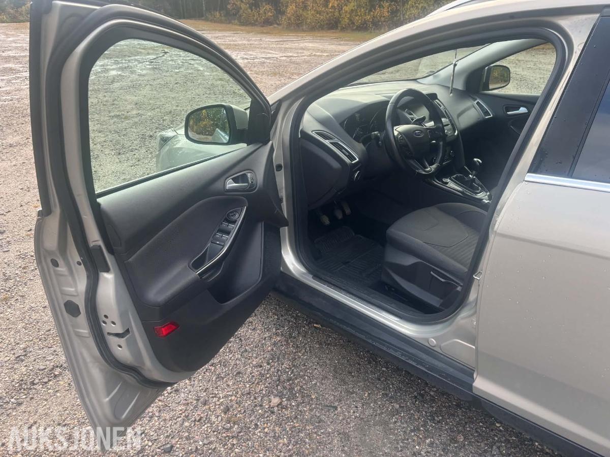 2015 Ford Focus, 1,0 EcoBoost 125hk Cruisekontroll, Navigasjon, S+V dekk
