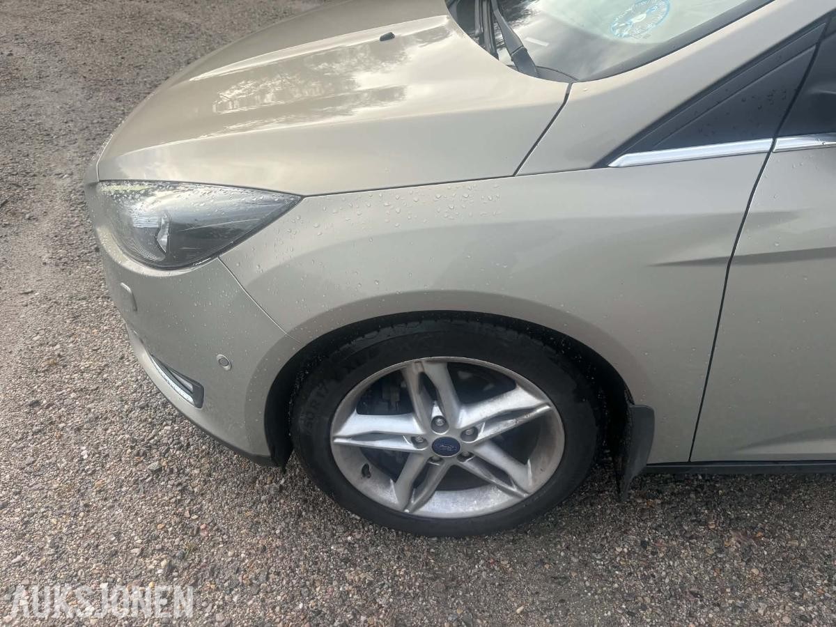 2015 Ford Focus, 1,0 EcoBoost 125hk Cruisekontroll, Navigasjon, S+V dekk