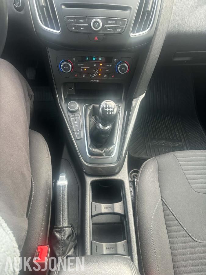2015 Ford Focus, 1,0 EcoBoost 125hk Cruisekontroll, Navigasjon, S+V dekk