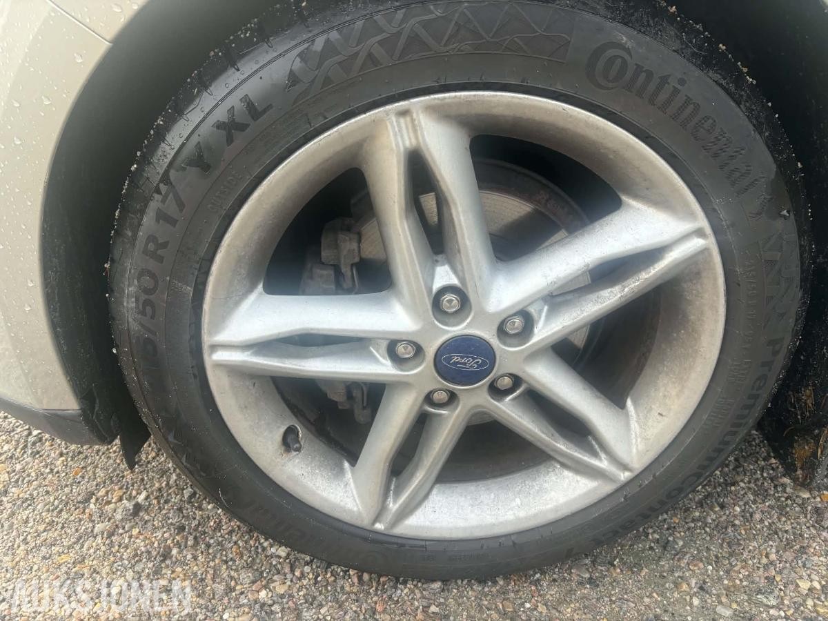 2015 Ford Focus, 1,0 EcoBoost 125hk Cruisekontroll, Navigasjon, S+V dekk
