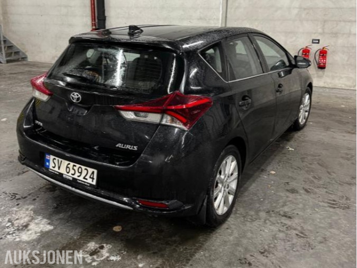 2015 TOYOTA AURIS NAF-TEST NY CLUTCH LAV KM