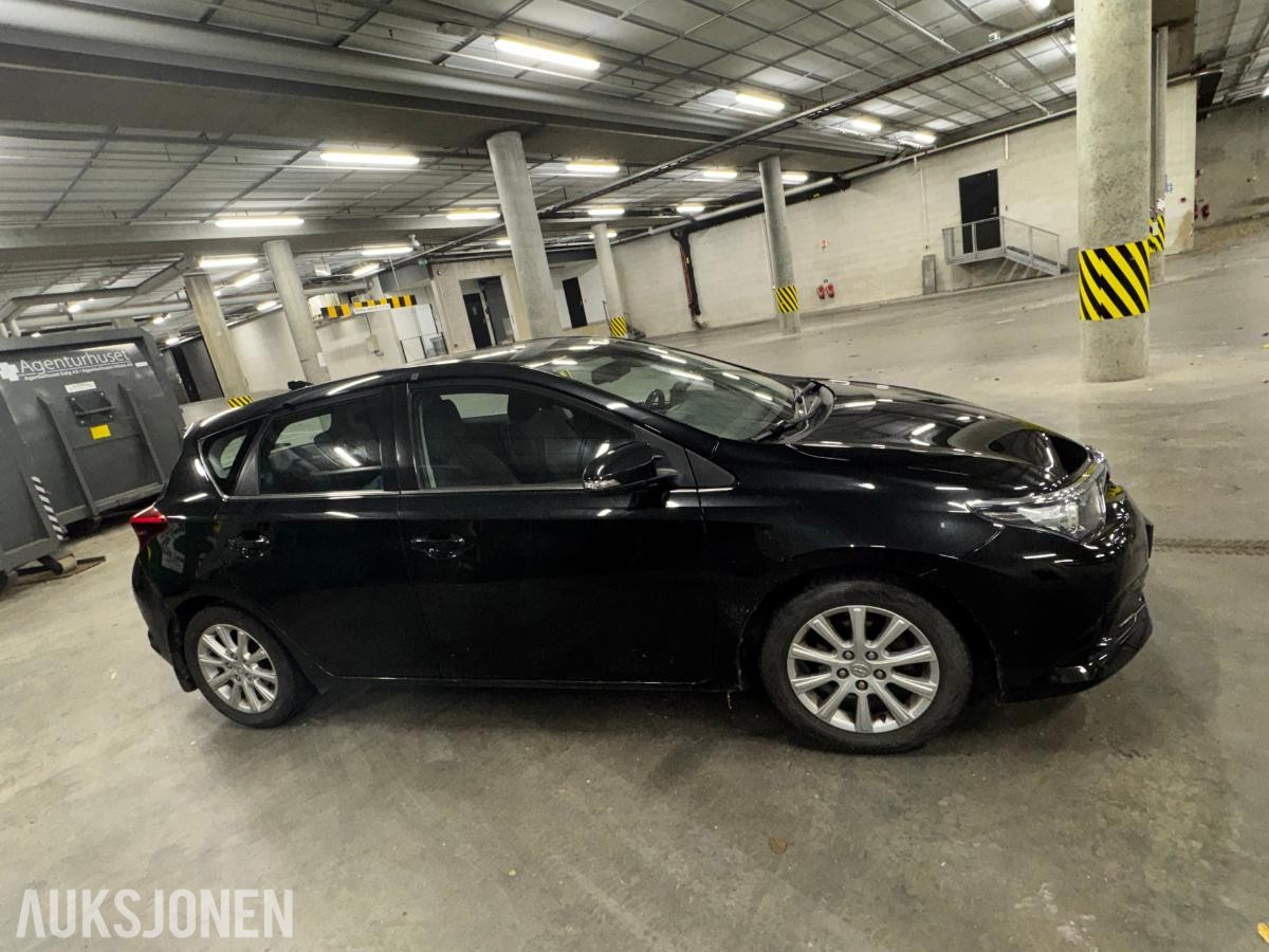 2015 TOYOTA AURIS NAF-TEST NY CLUTCH LAV KM