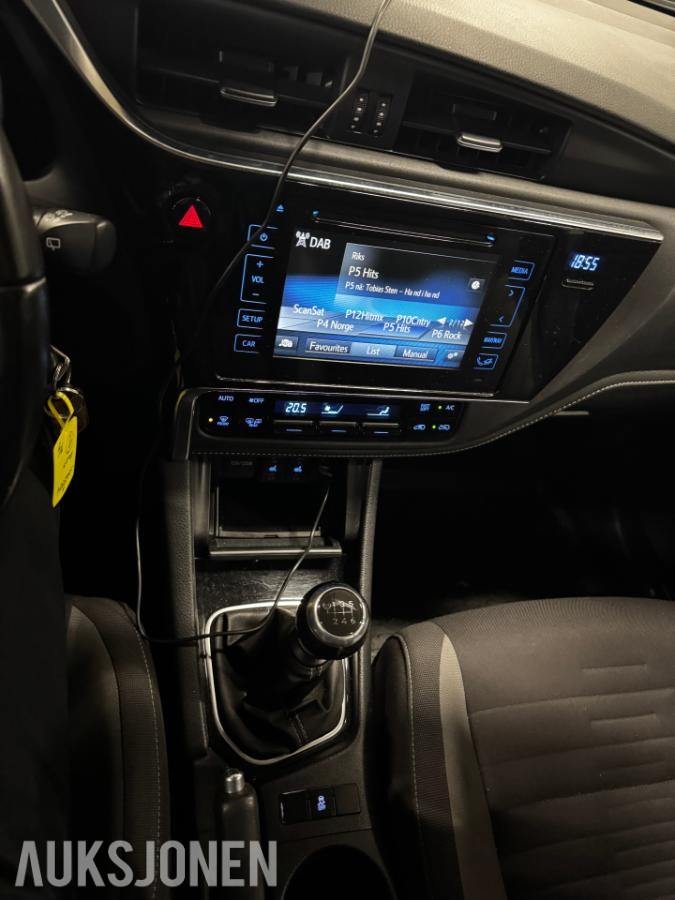 2015 TOYOTA AURIS NAF-TEST NY CLUTCH LAV KM