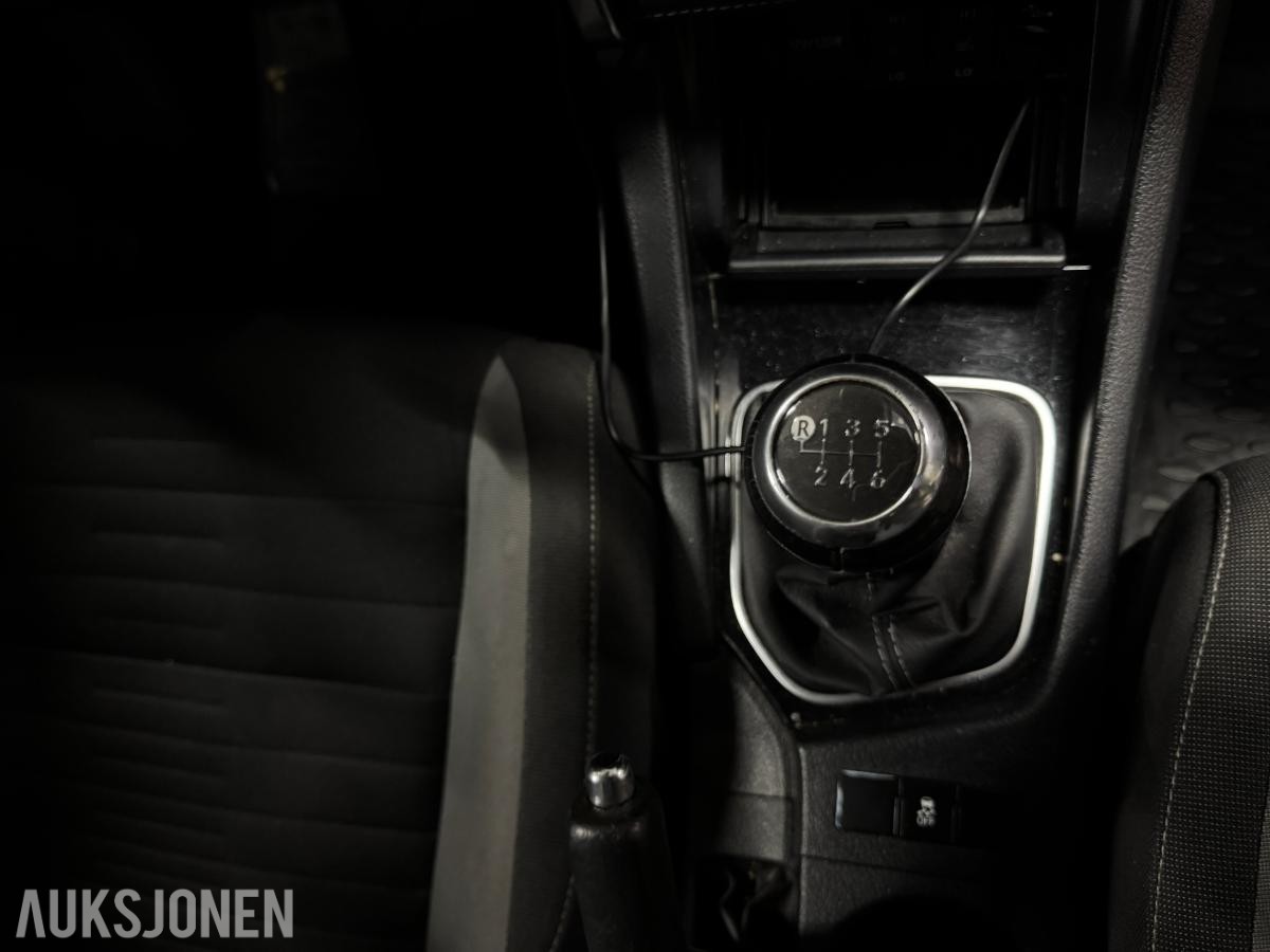 2015 TOYOTA AURIS NAF-TEST NY CLUTCH LAV KM