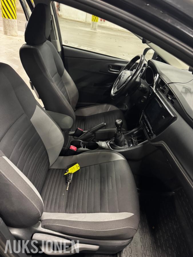 2015 TOYOTA AURIS NAF-TEST NY CLUTCH LAV KM