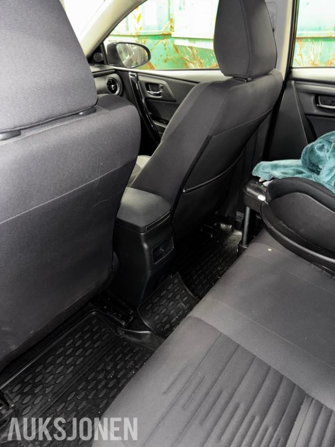 2015 TOYOTA AURIS NAF-TEST NY CLUTCH LAV KM