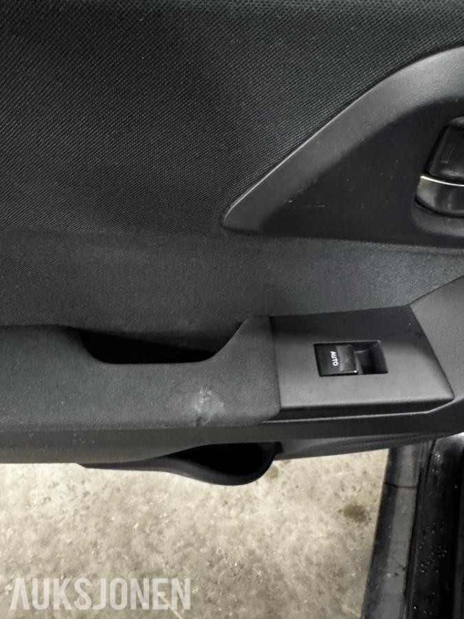 2015 TOYOTA AURIS NAF-TEST NY CLUTCH LAV KM