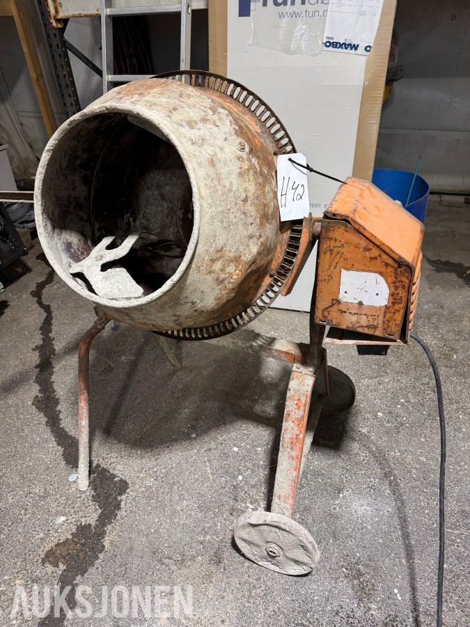 H42 BETONGBLANDEMASKIN