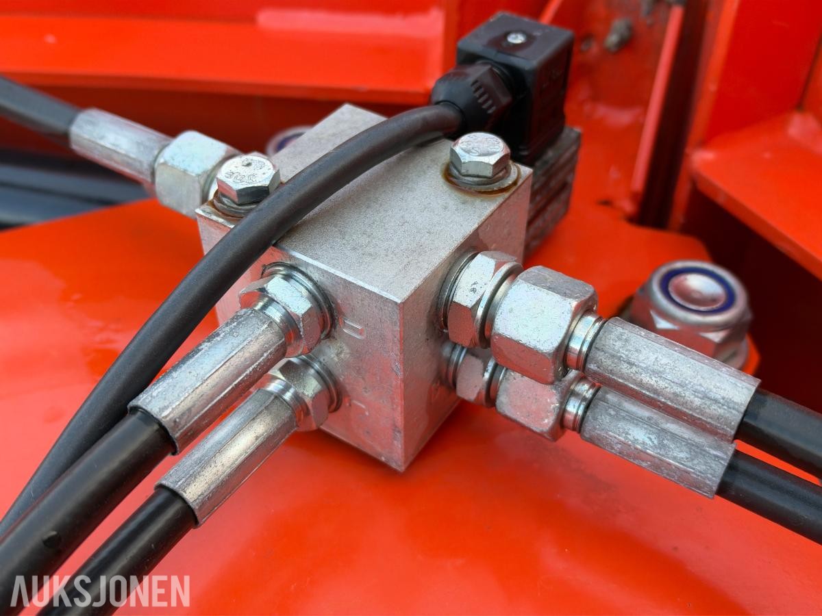 P. Olssons Hydraulisk V-plog / V-skjær