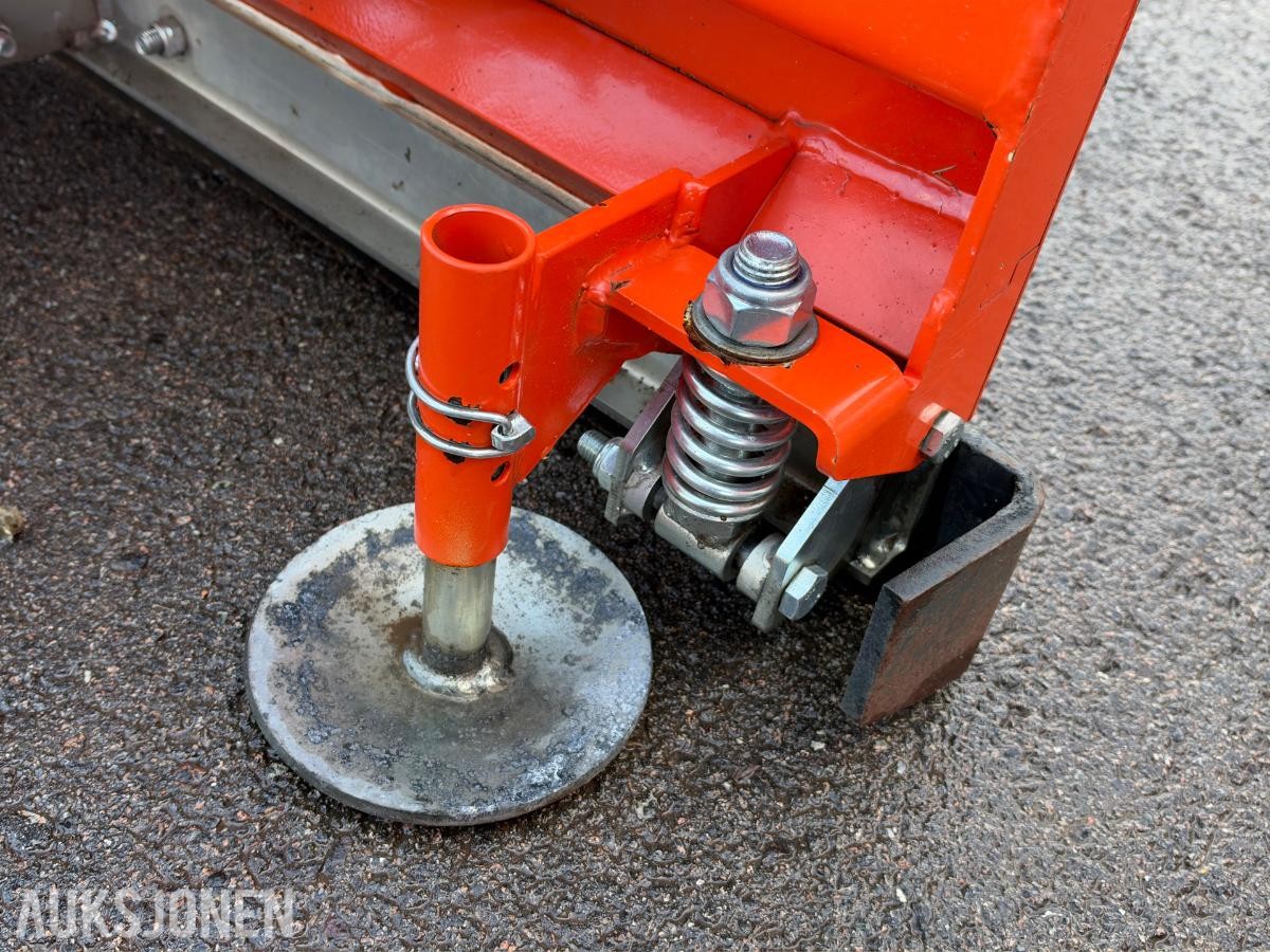P. Olssons Hydraulisk V-plog / V-skjær