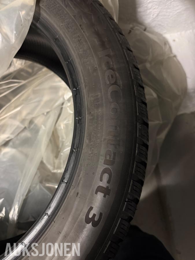 4 stk Piggdekk Continental Ice contact 2x 235/55/19 / 2x 255/50/19