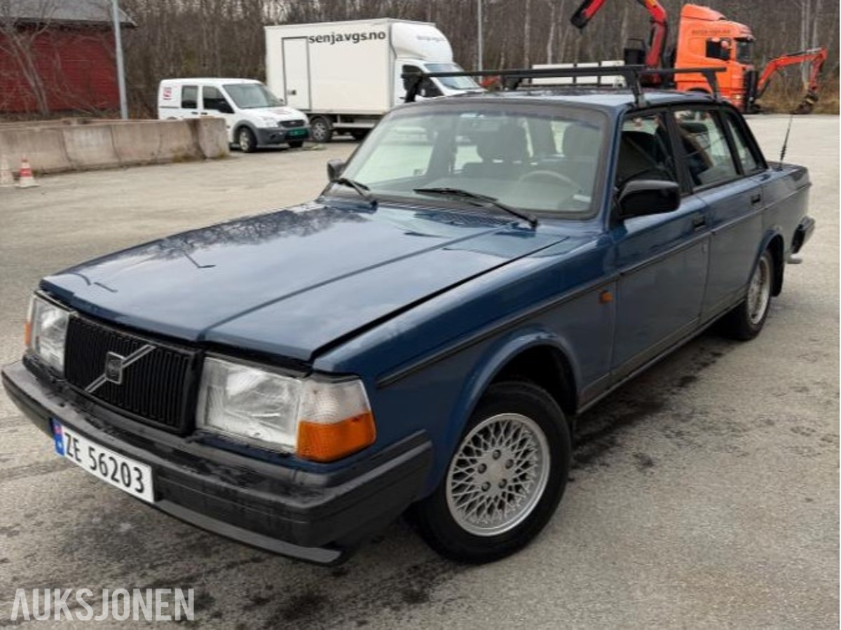 1993 Volvo 240 2.3 Bensin 116HK SE Automat EU 10.2028