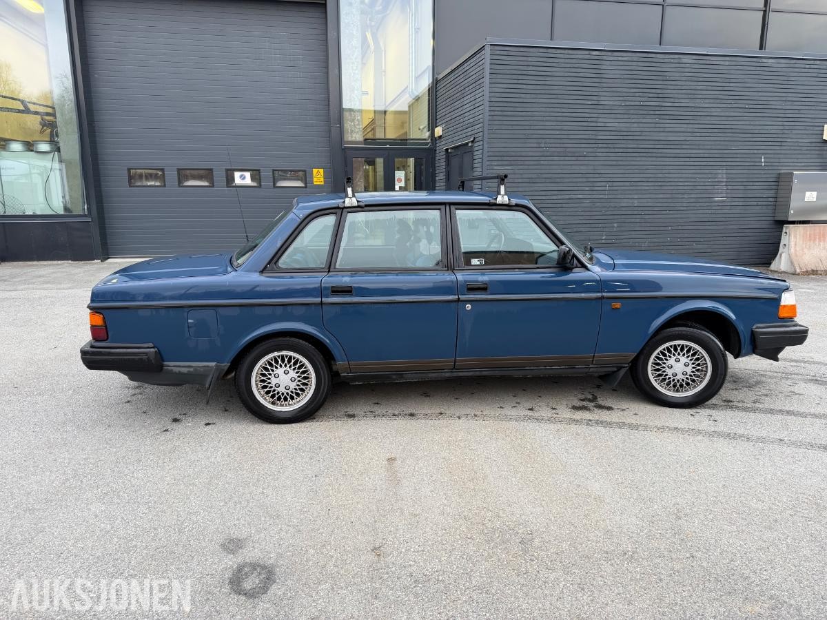 1993 Volvo 240 2.3 Bensin 116HK SE Automat EU 10.2028