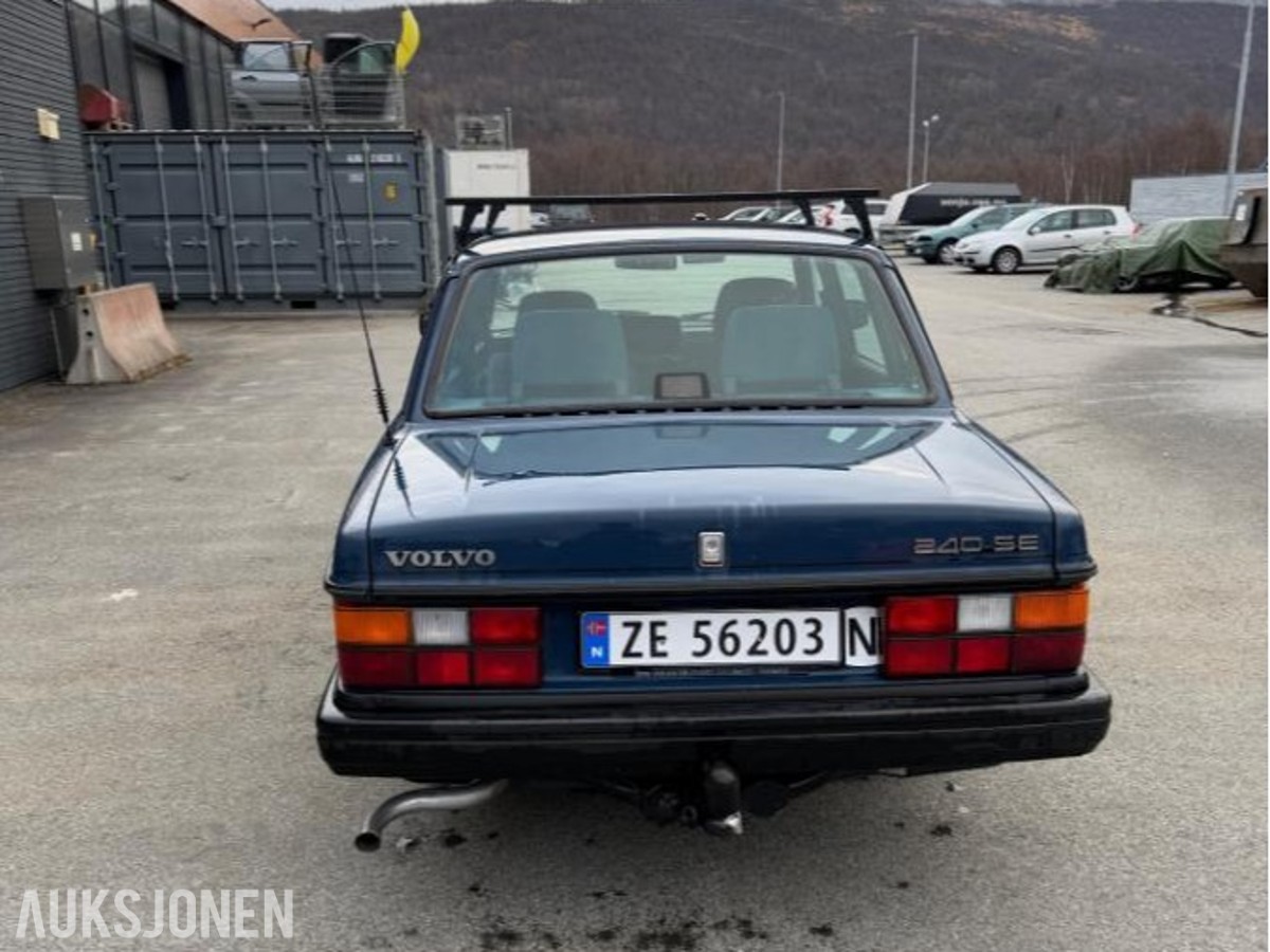 1993 Volvo 240 2.3 Bensin 116HK SE Automat EU 10.2028