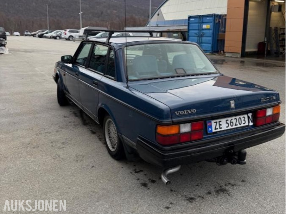 1993 Volvo 240 2.3 Bensin 116HK SE Automat EU 10.2028