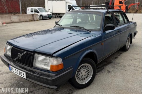 1993 Volvo 240 2.3 Bensin 116HK SE Automat EU 10.2028