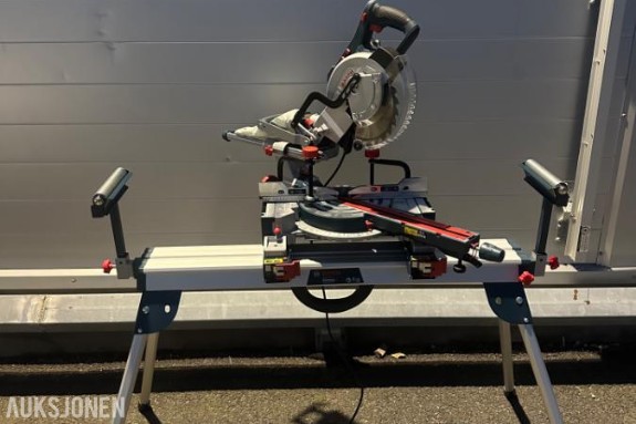 Bosch Professional GCM 305-216 D kapp- og gjærsag med sagbord