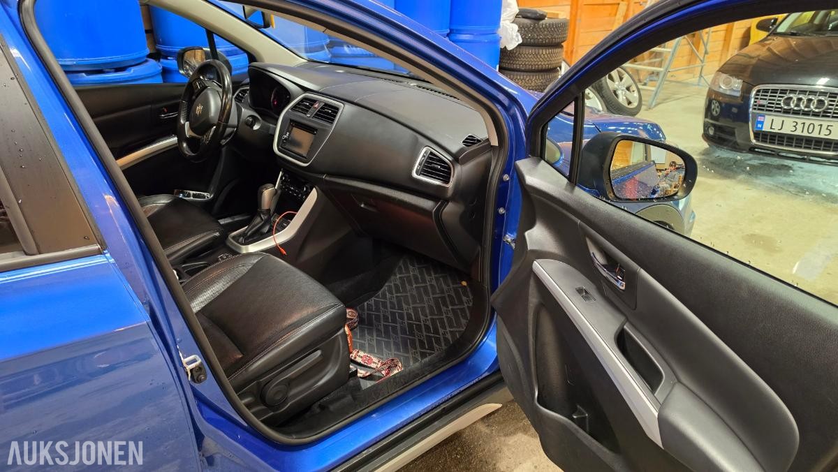 2015 SUZUKI SX4 S-CROSS 1.6 BENSIN 120HK AUTOMAT, RYGGEKAMERA, HENGERFESTE