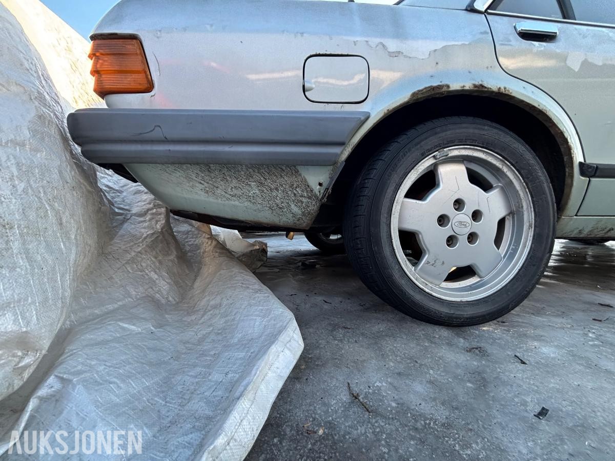1982 Ford Granada 2.3, 142700km, Restaureringsobjekt