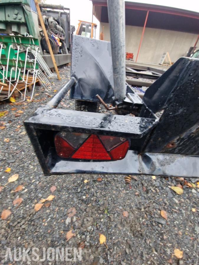2010 Solid Yunque maskinhenger / aggregathenger (2600 kg totalvekt) D-1552