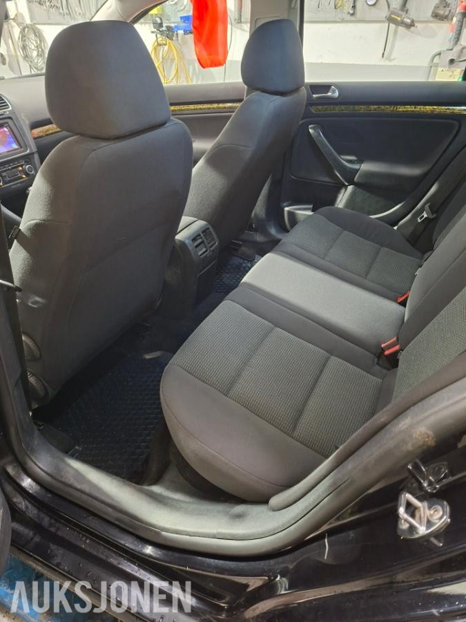 2010 VOLKSWAGEN GOLF 1.6 DIESEL 105HK HENGERFESTE EU OK TIL 07.2028