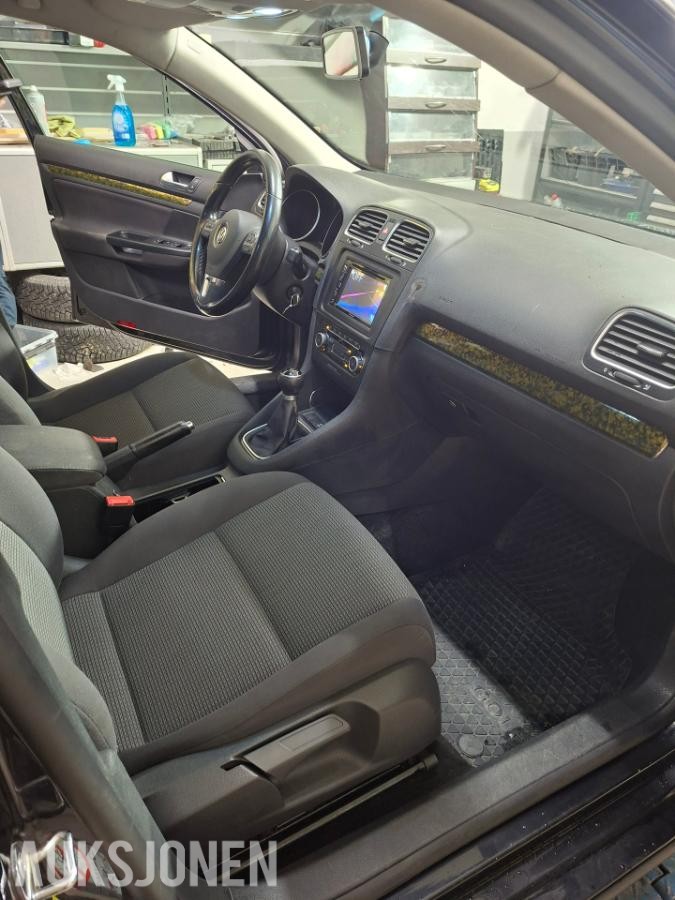 2010 VOLKSWAGEN GOLF 1.6 DIESEL 105HK HENGERFESTE EU OK TIL 07.2028