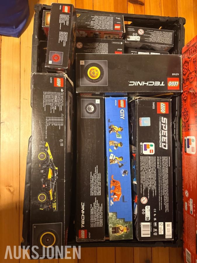 40 Lego sett Technics, City, Speed med mer