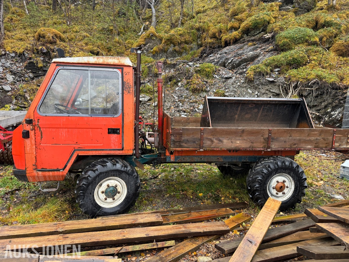 1988 Reform Muuli 600 traktor