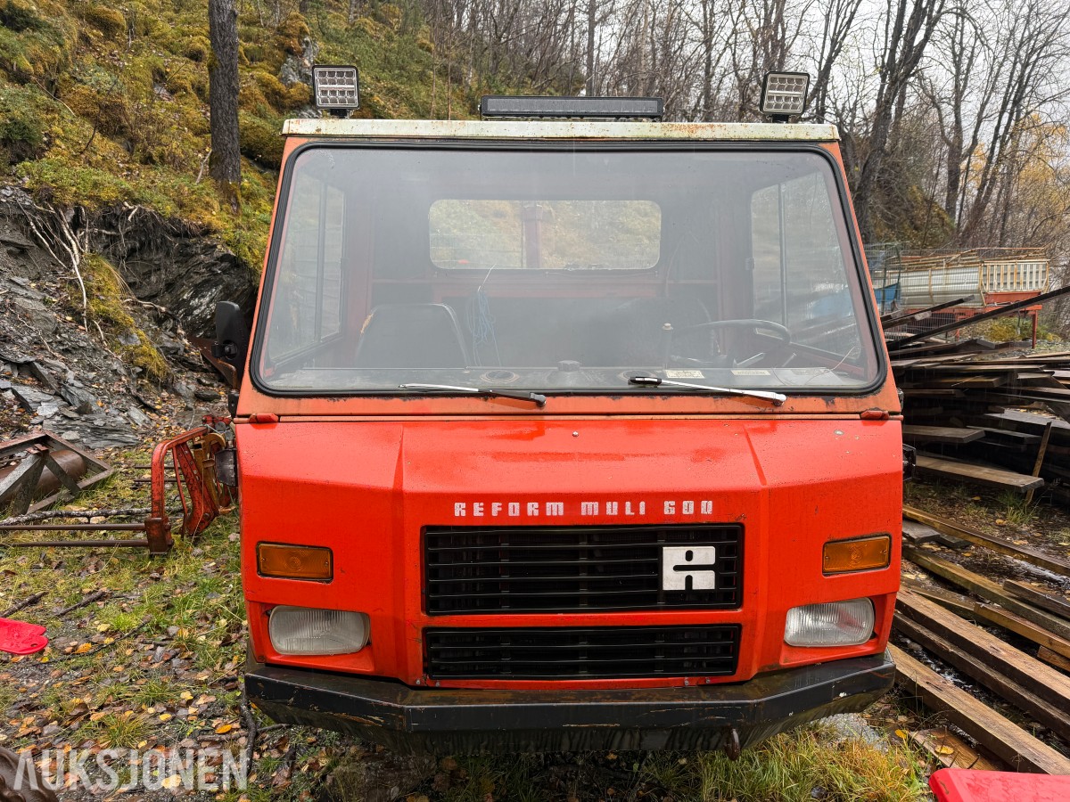 1988 Reform Muuli 600 traktor