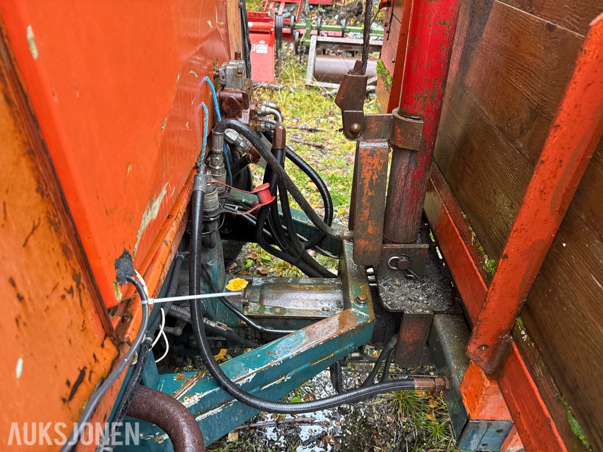 1988 Reform Muuli 600 traktor