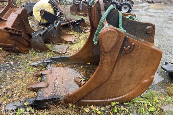 2014 Mekanisk Industri graveskuff - S90 feste