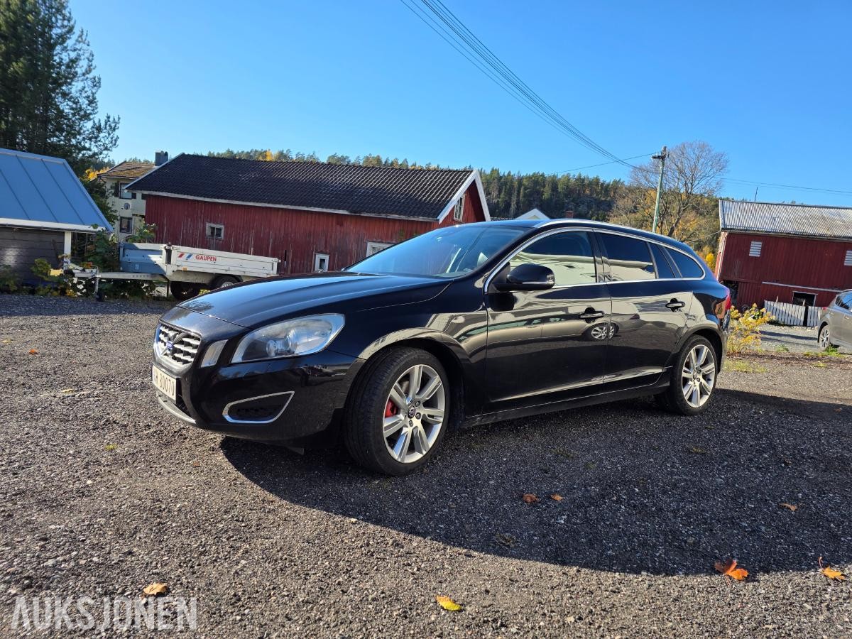 2011 VOLVO V60 T3 1.6 BENSIN 150HK REPARASJONSOBJEKT 