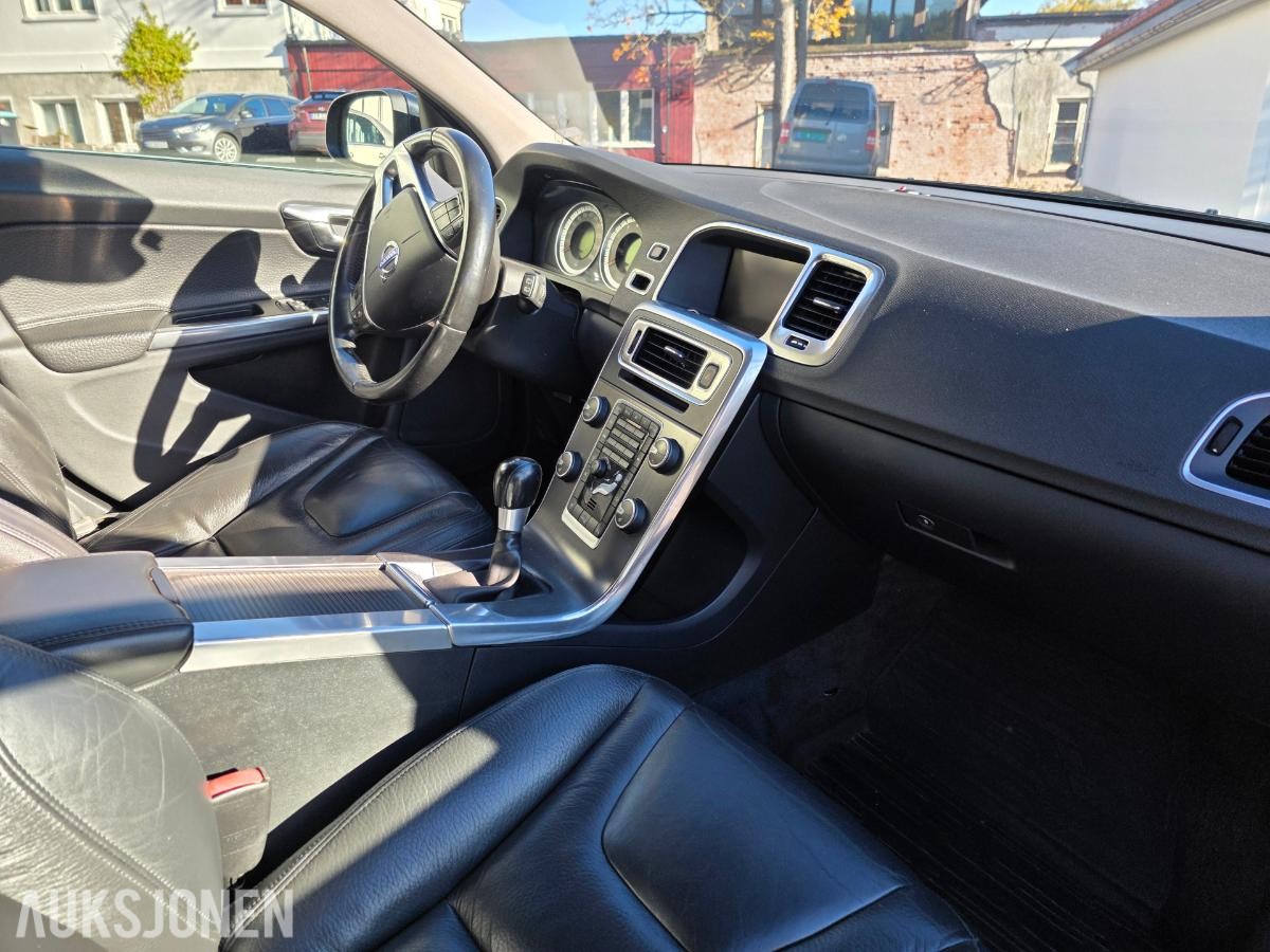 2011 VOLVO V60 T3 1.6 BENSIN 150HK REPARASJONSOBJEKT 