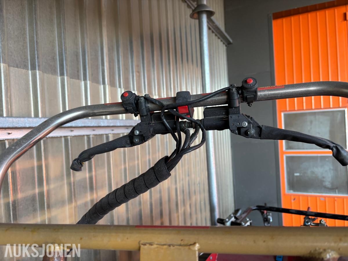 Elektrisk beltedrevet transportmaskin / prosjekt