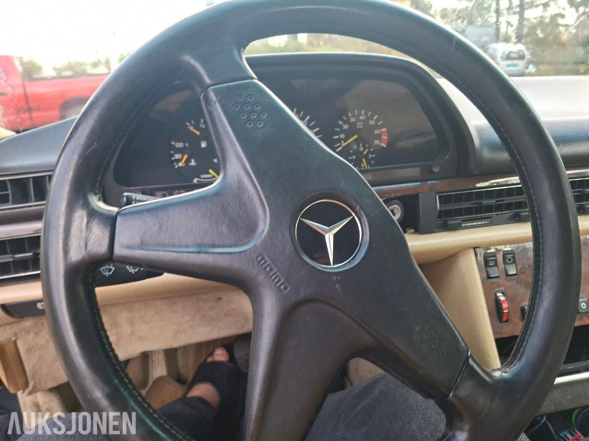 1986 Mercedes-Benz S-Klasse  5.5  279hk takluke skinn eu ok 07.2027       216000km