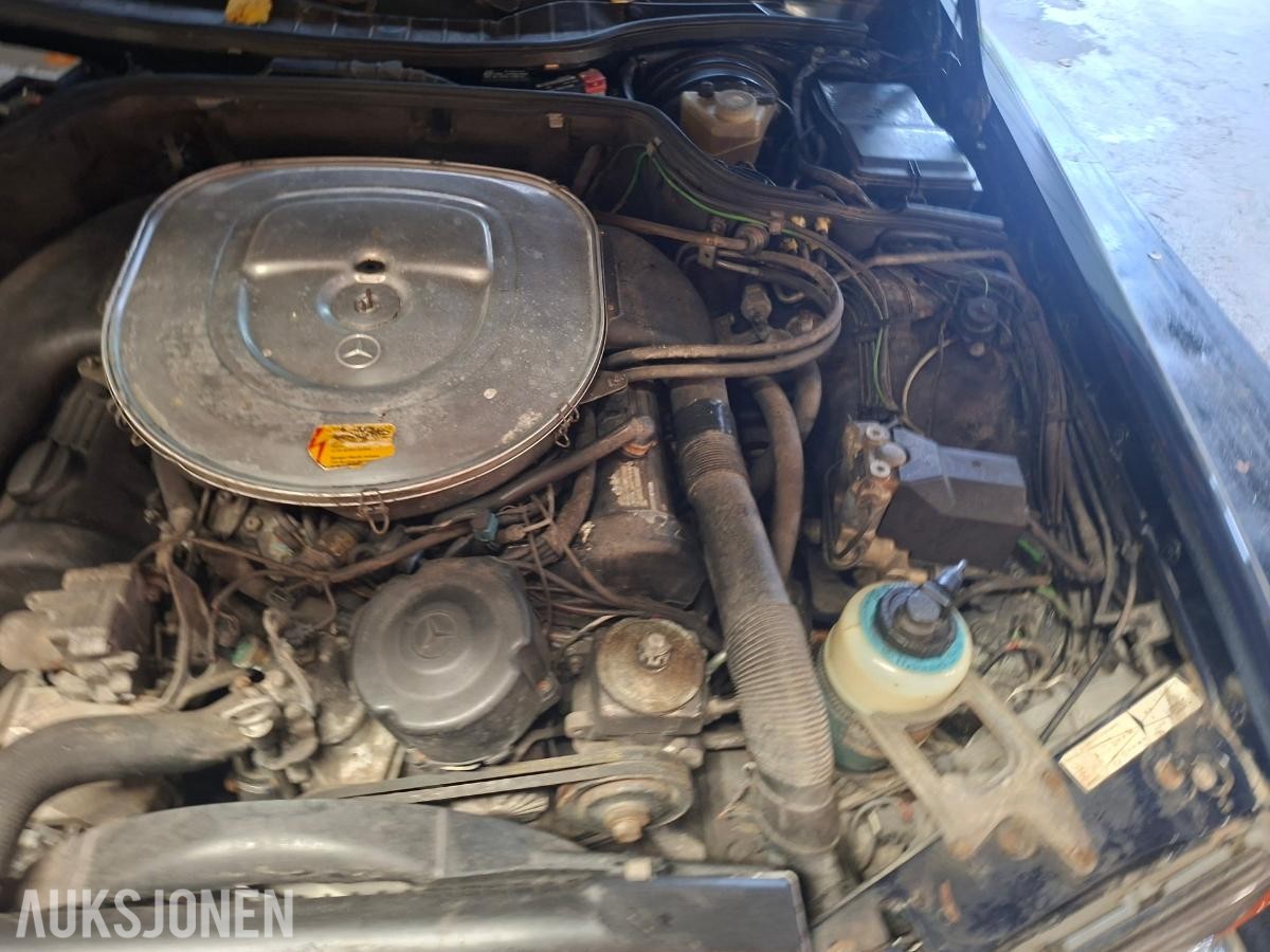 1986 Mercedes-Benz S-Klasse  5.5  279hk takluke skinn eu ok 07.2027       216000km