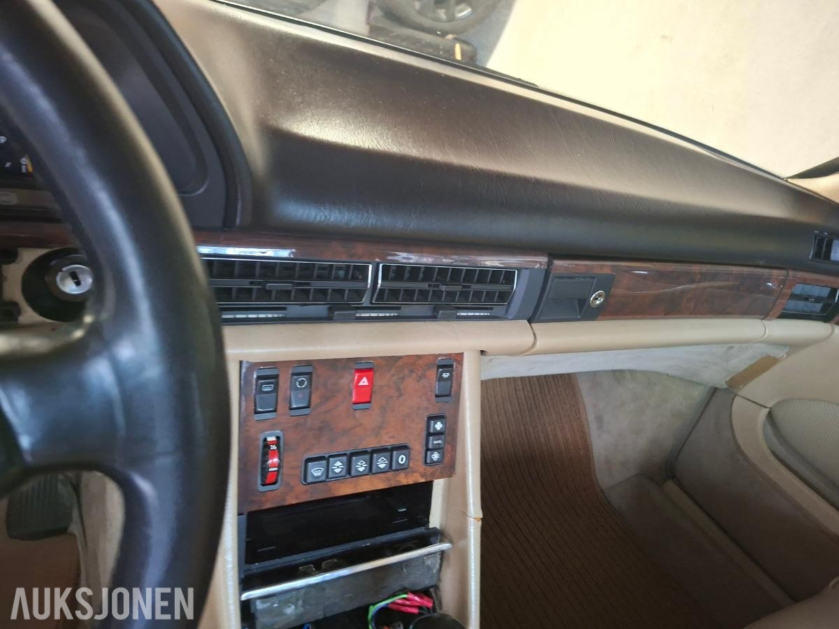 1986 Mercedes-Benz S-Klasse  5.5  279hk takluke skinn eu ok 07.2027       216000km
