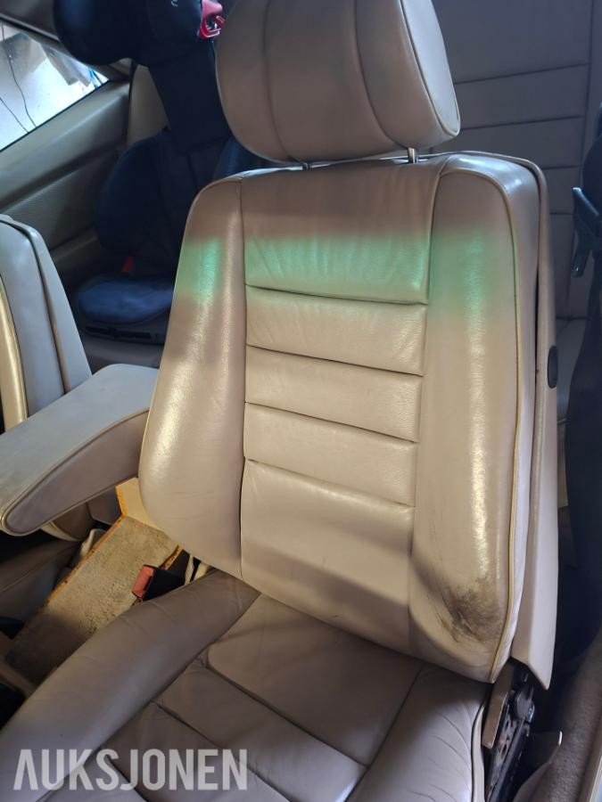 1986 Mercedes-Benz S-Klasse  5.5  279hk takluke skinn eu ok 07.2027       216000km
