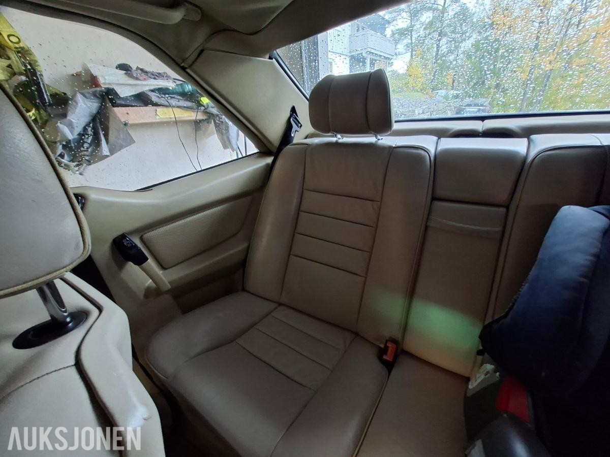 1986 Mercedes-Benz S-Klasse  5.5  279hk takluke skinn eu ok 07.2027       216000km