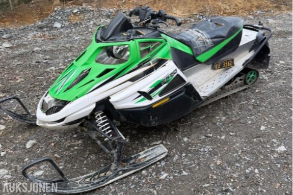 2008 Arctic-cat F570 Snøscooter