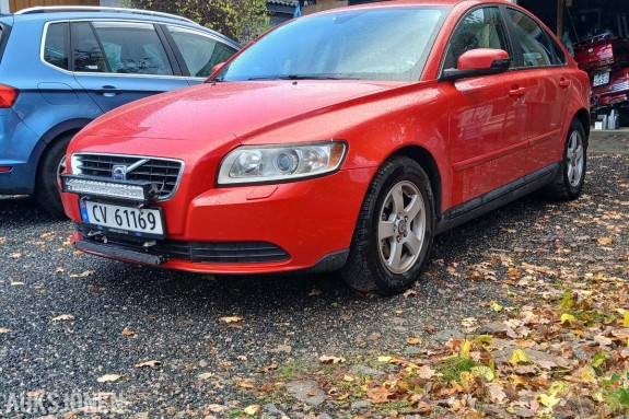 2008 Volvo S40 1.6 109hk cruisekontroll hengerfeste navigasjon eu ok 07.2027 