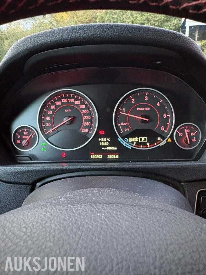 2013 BMW 318D 2.0 Diesel 143hk Sportline Automat, Cruisekontroll, Navigasjon