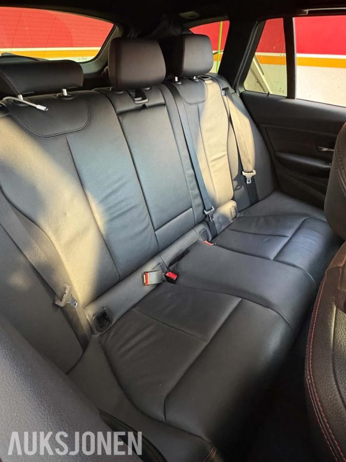 2013 BMW 318D 2.0 Diesel 143hk Sportline Automat, Cruisekontroll, Navigasjon